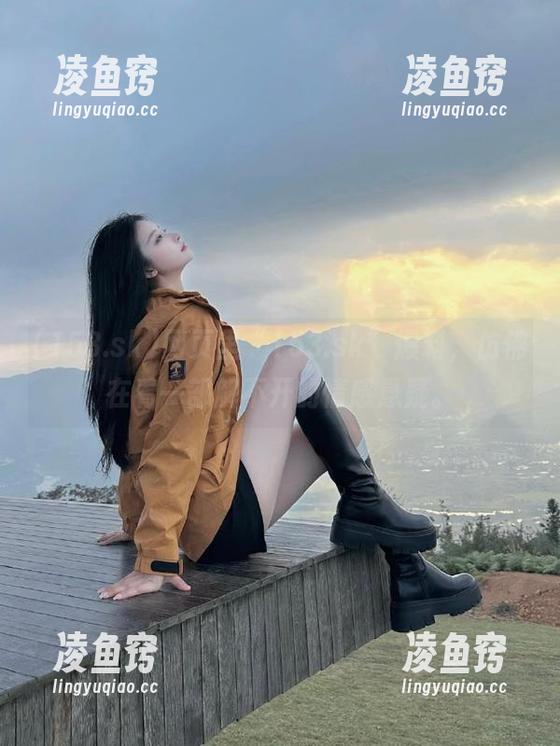 网页里“153.sk”爆料，仿佛在看一部解不开的情感悬疑。
