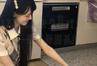17瓜黑料永久在线，肚子饿了来一碗八卦滋补！