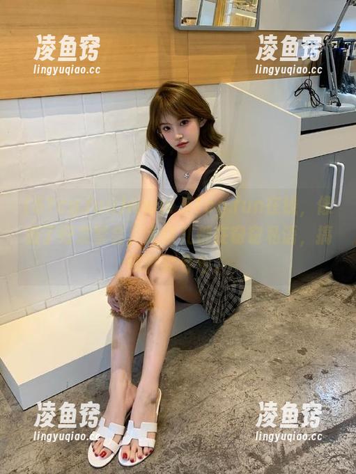 www.51cg.fun在线，像极了好友聚会，大伙儿都在窃窃私语，搞得神秘兮兮。