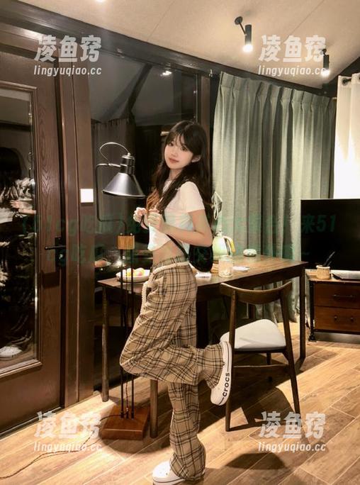 免费黑料夹心大集合！来51cg吃瓜，感受冷热交织的意外哦～
