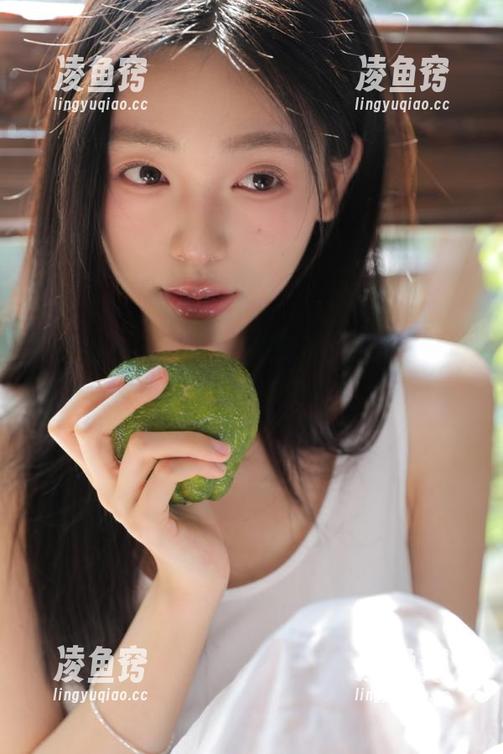 翻开51吃瓜网页，黑料网一波接一波，今日你被什么撩到心痒？
