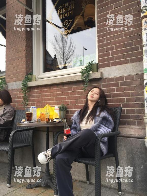 51吃瓜：38岁了也偶尔想跟年轻人抢风头，这下载得去哪里啊？