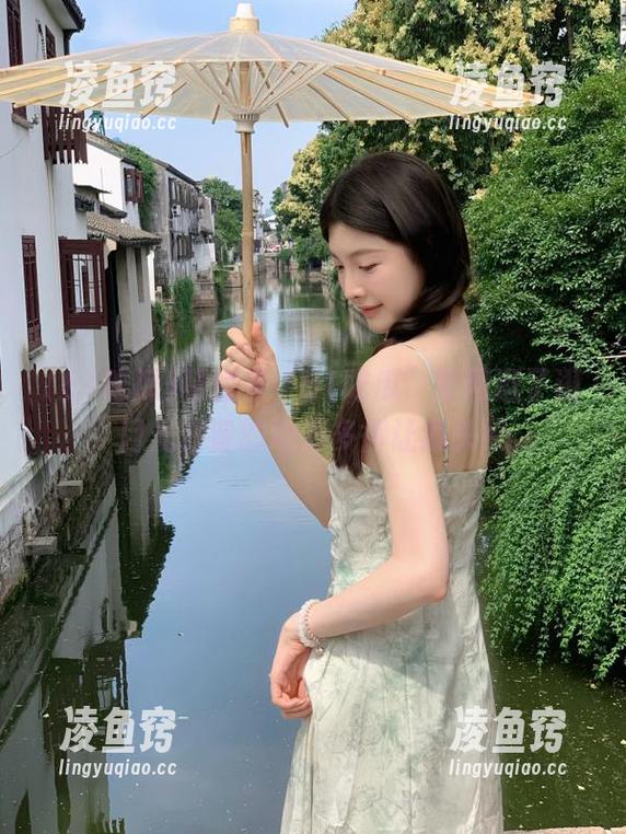 特意去“51吃瓜”官网逛了逛，目光停留的地方多得让我头晕。