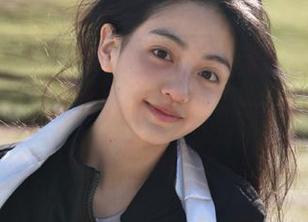 “只在51吃瓜苹果版看朝阳群众的爆料，成了新潮流！”——这口味，我表示我爱了。