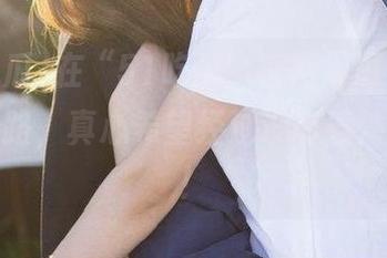 在“51吃瓜”官网闲逛，顺便踩踩线路，真心希望经过没有意外的转角！