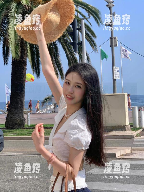 想吃个298元的校园大瓜？在51吃瓜网永久回味无穷！