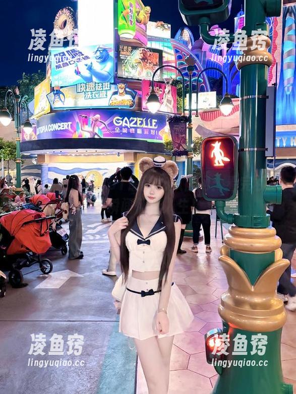 51最新吃瓜官网：看完视频我瞬间怀疑人生！