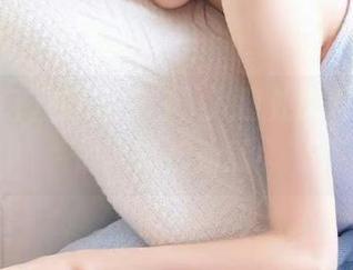 在51热门，入口处的吃瓜群众们比瓜都劲爆！