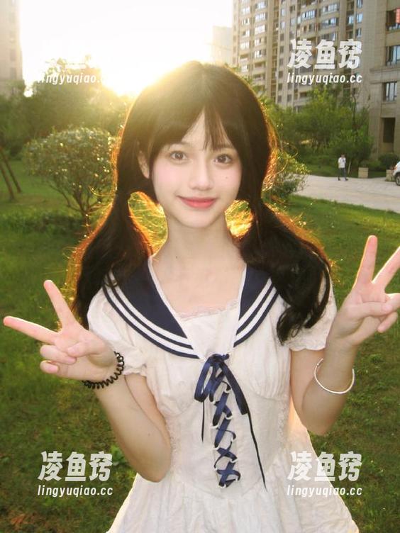 属于我的最新八卦时刻：全网吃瓜来一波不见不散的热浪！