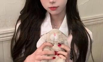 吃瓜大本营这个首页不看不行，网址要是能贴身就好了！