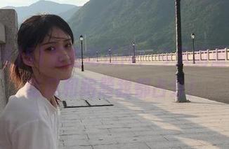 51反差吃瓜网：今天的重点是，吃瓜和跑题我都占分！