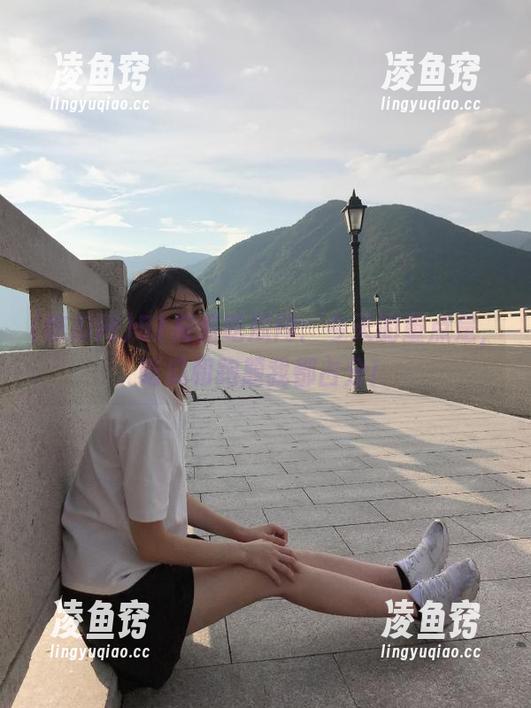 51反差吃瓜网：今天的重点是，吃瓜和跑题我都占分！