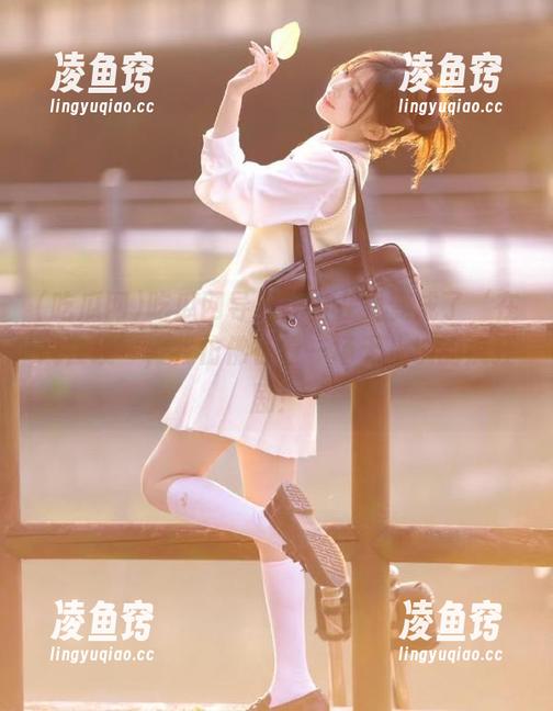 吃瓜网导航：当在线变成了‘在线在线’，我仿佛在看一场无止境的疯狂剧！