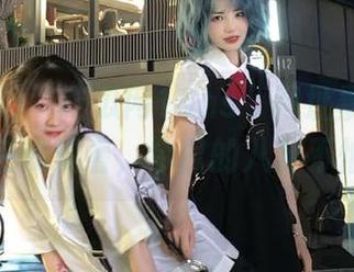 “吃瓜网18hs”网址暴露在外，轻松在线观看，今日的八卦不怕泄露！