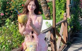 在线冲浪海角吃瓜黑料91，仿佛看了一场狂欢派对。