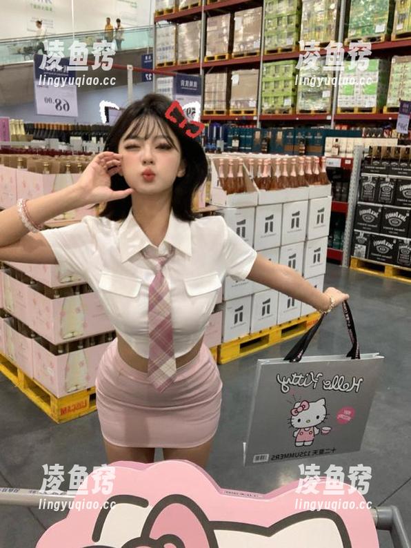 终于摸到了黑料不打烊的最新安卓地址，心里突然有点小激动！