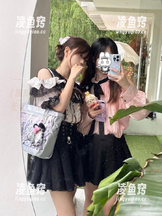 那款号称‘黑料不打烊万里长征’的苹果版，究竟能不能满足我无尽的好奇心？