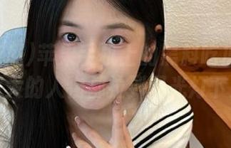 苹果手机上的黑料吃瓜：把反差大的人物都拉到聚光灯下！