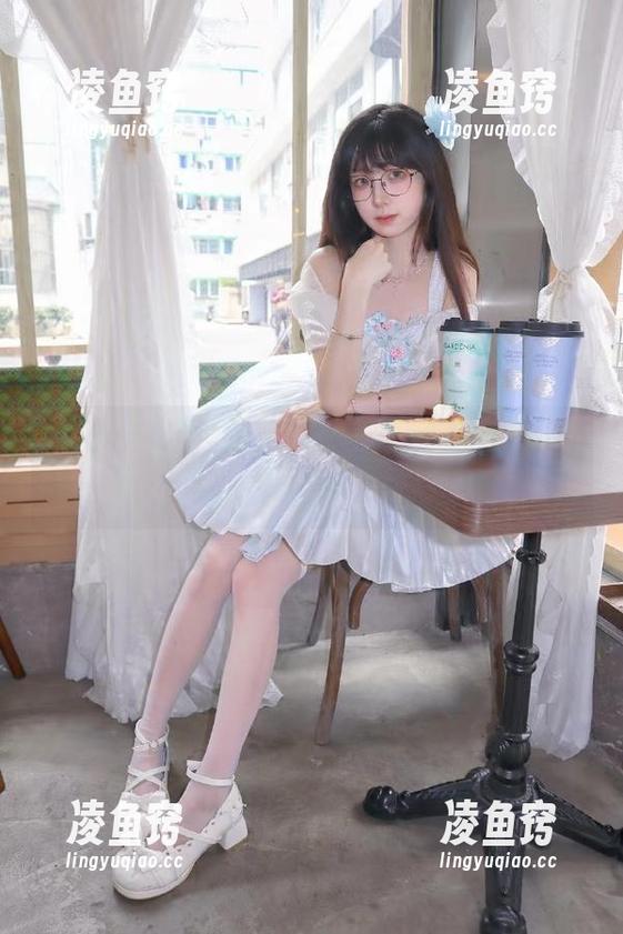 黑料吃瓜的链接，带你走进那条又“香”又“呛”的反差路！