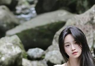 拯救安卓手机用户的无聊，下载黑料吃瓜网站，瓜真多！