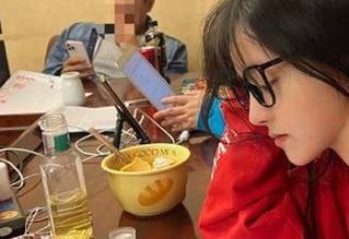 黑料正能量带你飞，下载好时机，黑料不打烊等你来聊！