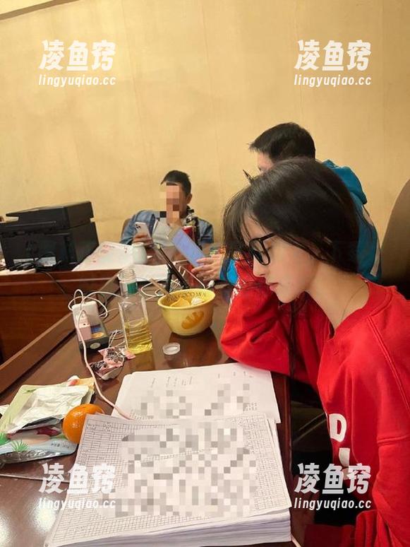 黑料正能量带你飞，下载好时机，黑料不打烊等你来聊！