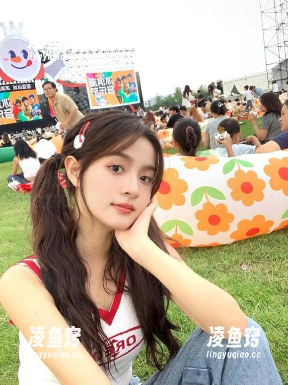 新闻速报：黑料正能量zztt30发布！居然有人在角落里偷吃泡面？