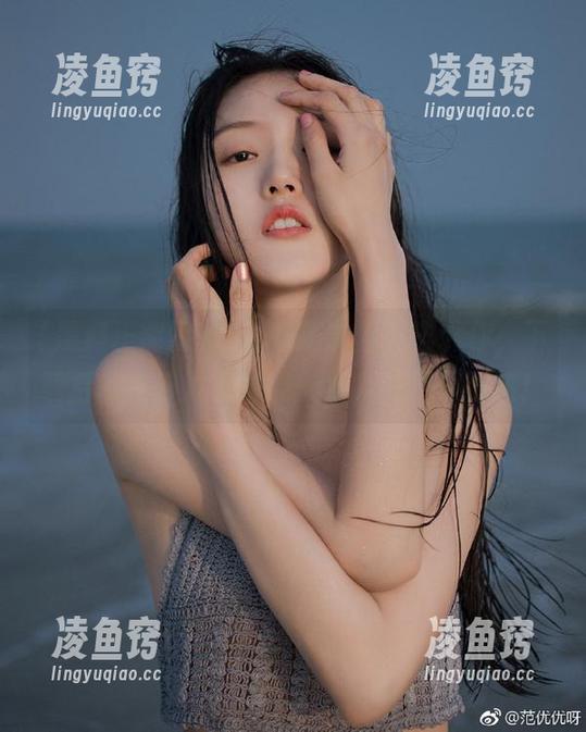 “黑料正能量”告诉你，下载后摊在沙发上也能关注八卦不停歇哦！
