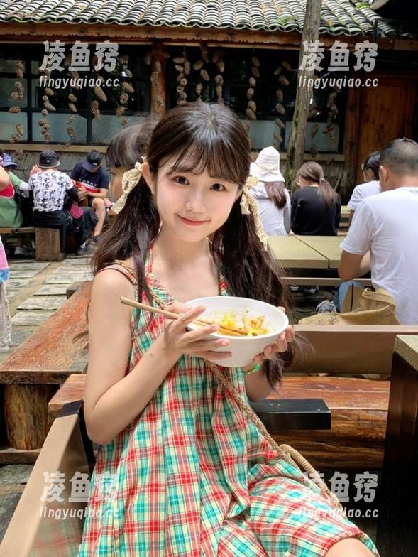 阳光下的黑暗？“黑料爆料网”发布的材料真让人捉诧