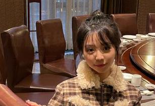 偷偷在线逛黑料网，线路上的讯息真是引人入胜