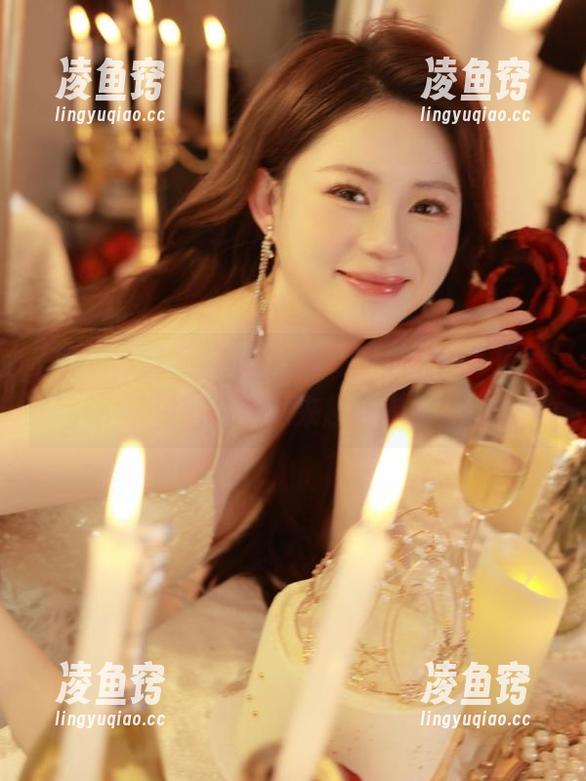 哦，怎么这“黑瓜吃料”网址的内容好像越来越震撼了？